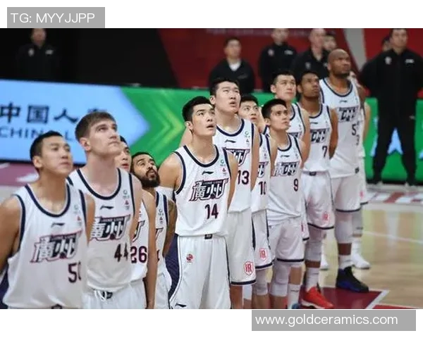 赛后分析深圳篮球队与广州篮球队球员个人能力对比及表现评估 赛后分析深圳篮球队与广州篮球队球员个人能力对比及表现评估