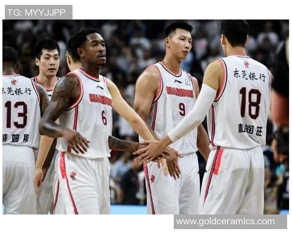 广州篮球队意识表现分析:战术执行与团队配合的深度解读 广州篮球队意识表现分析:战术执行与团队配合的深度解读